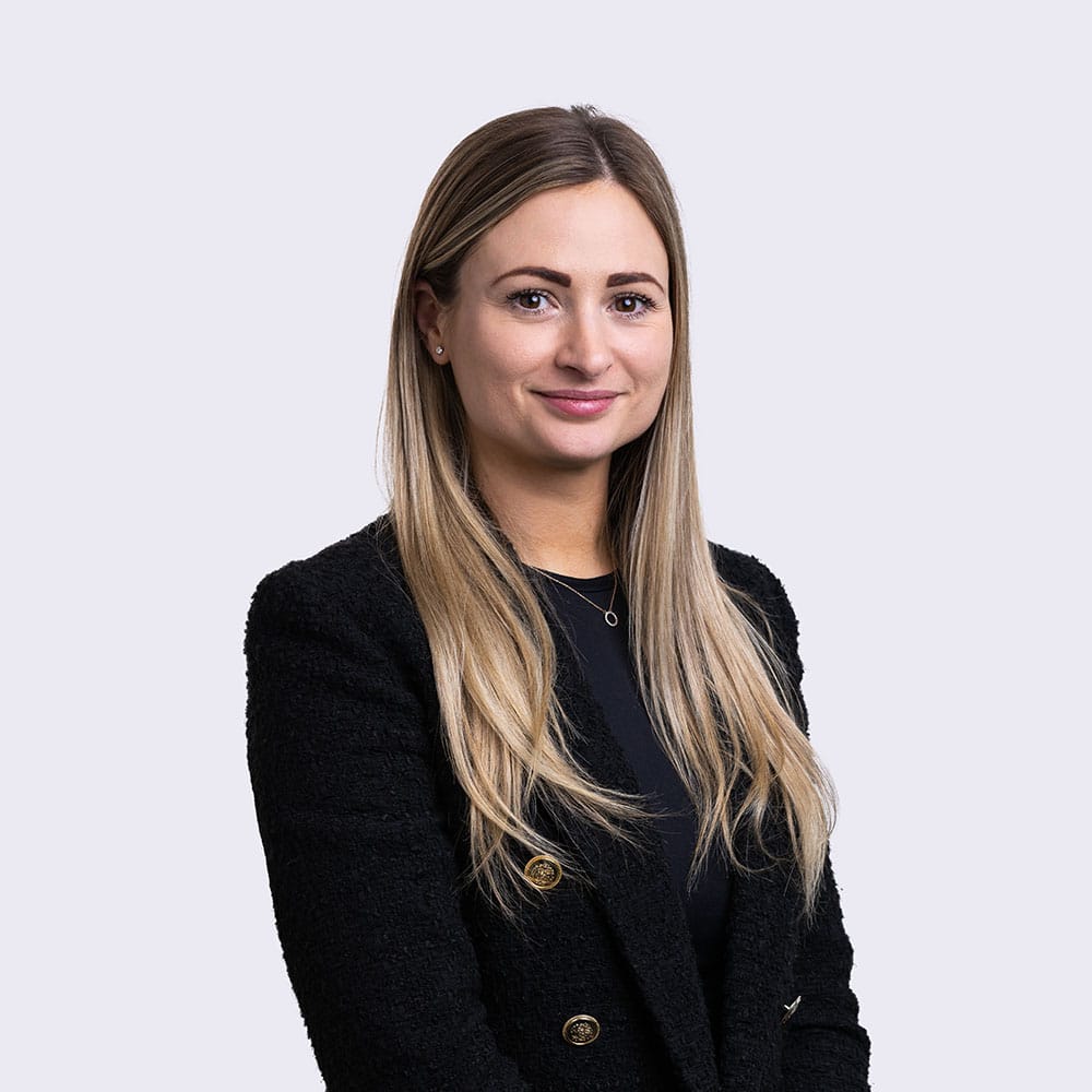 Louise Nicholls headshot