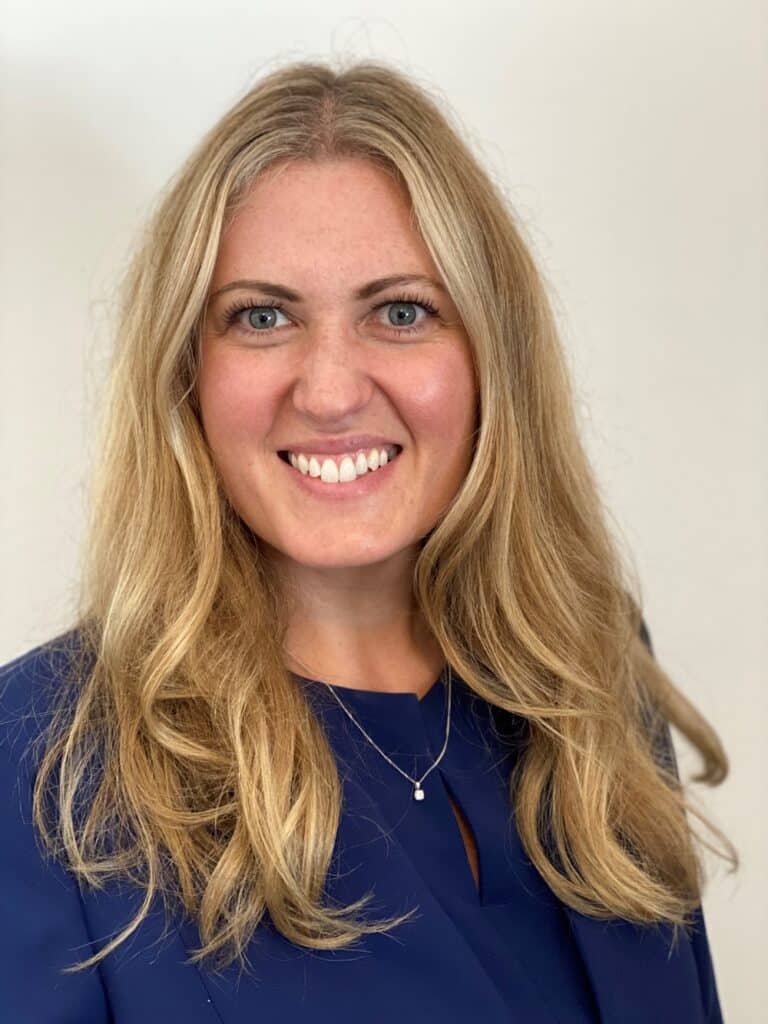 Jenna Ostrowski headshot