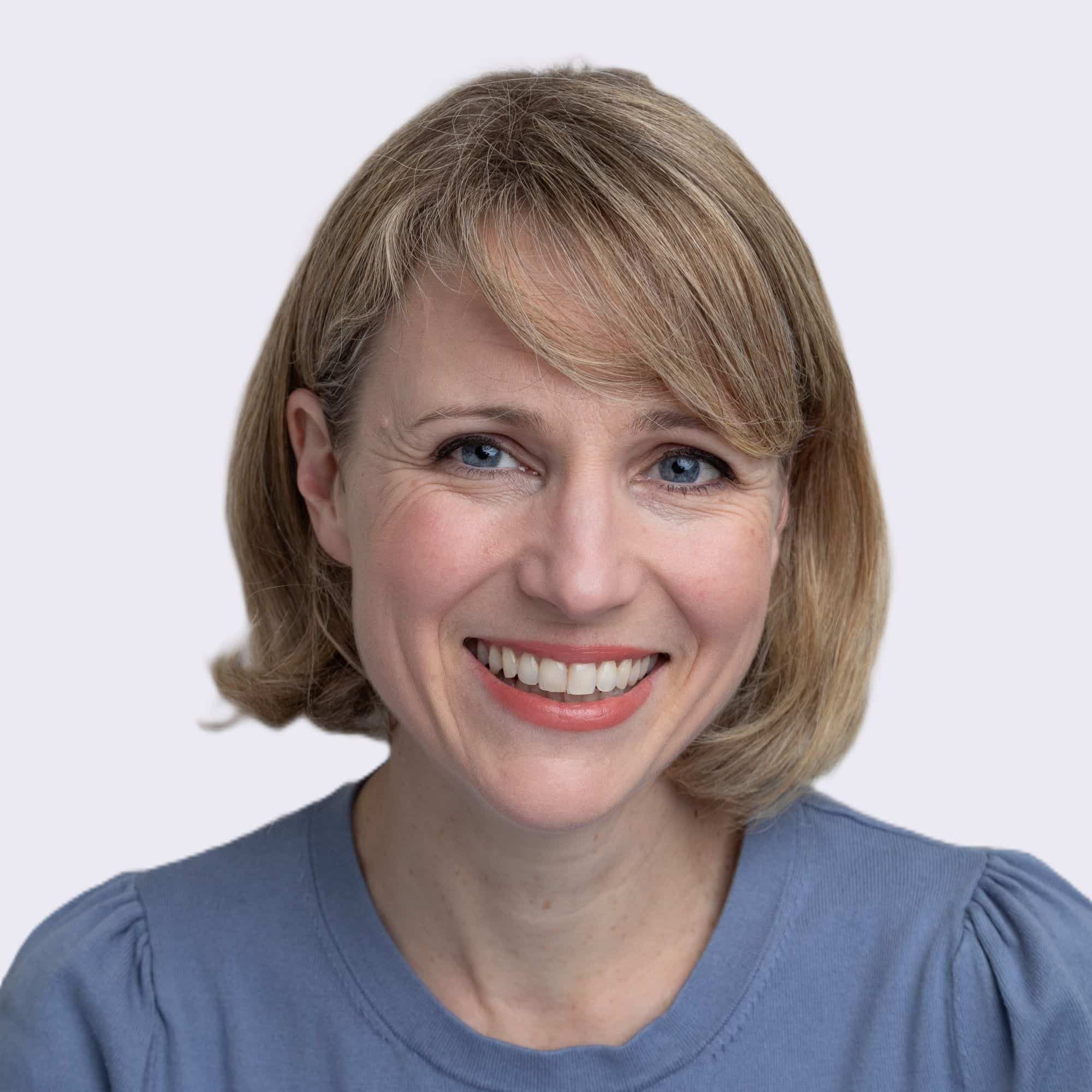Headshot of Kirsty Jones